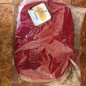 SUPREME SHOULDER BAG